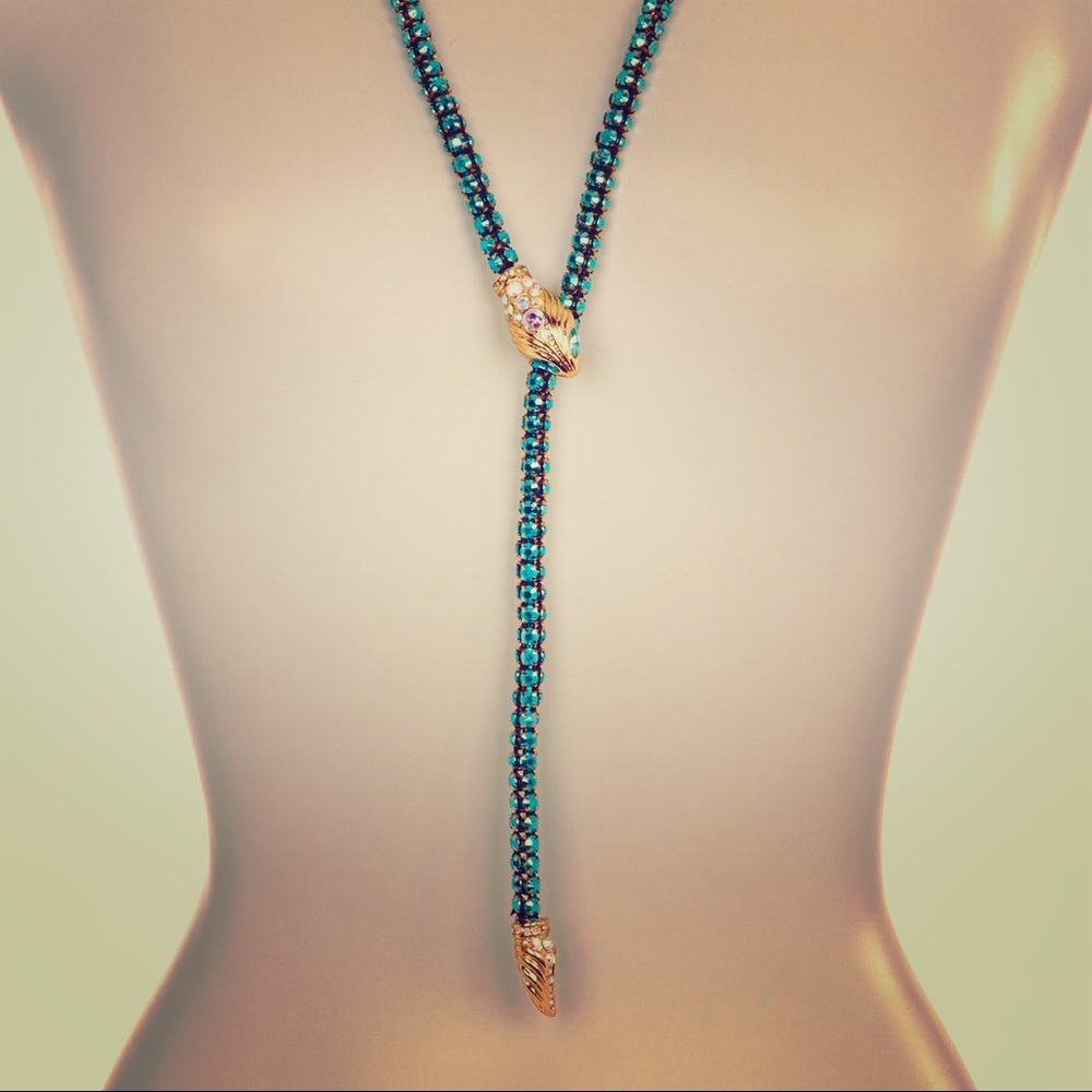 NWT BETSEY JOHNSON blue rhinestone lariat necklace